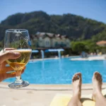 sept-idees-de-week-ends-insolites-en-france-pour-une-evasion-totale-spa-a-la-biere-meditation-a-labbaye-et-plus