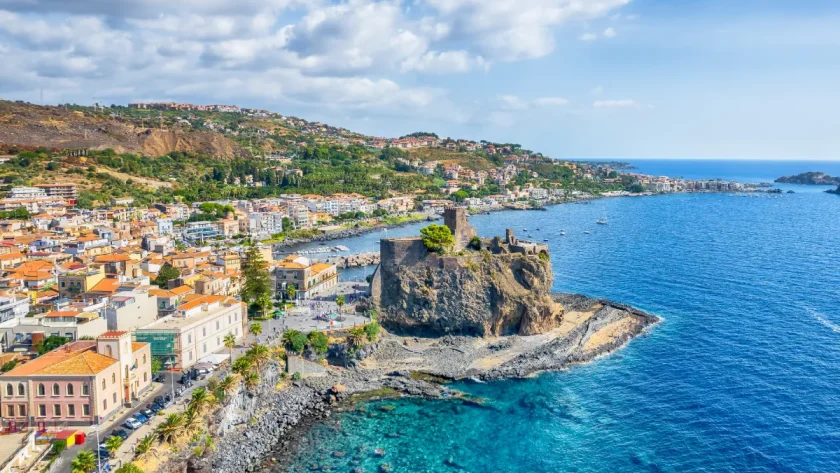 ce-village-sicilien-meconnu-rivalise-avec-palerme-et-syracuse-par-ses-paysages-epoustouflants