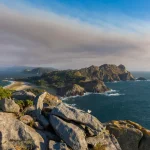 cet-archipel-paradisiaque-despagne-meconnu-du-grand-public-est-une-merveille-de-la-galice-rivalisant-avec-les-canaries-et-les-baleares