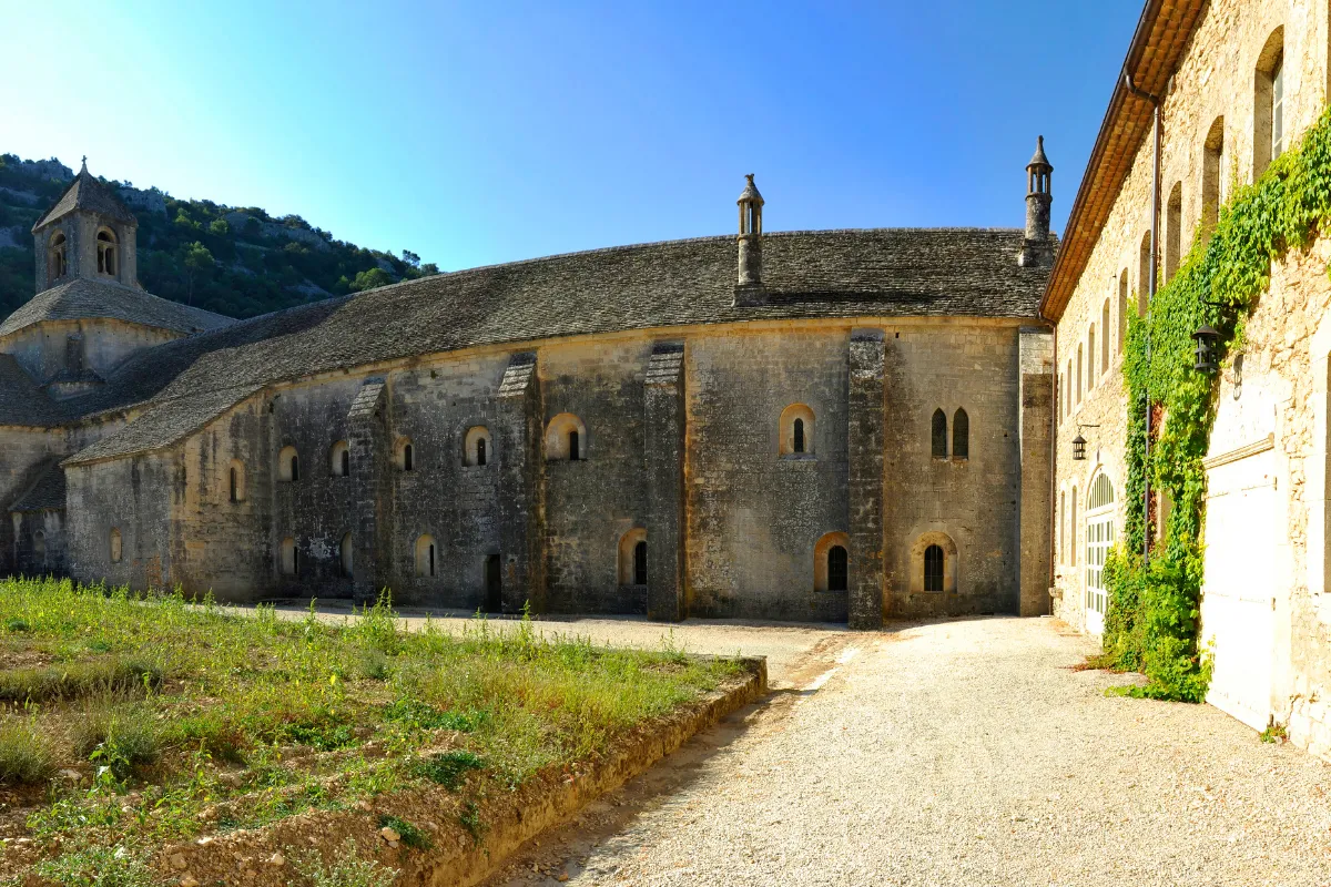 Cette abbaye d’exception dans le Vaucluse est un véritable trésor à découvrir