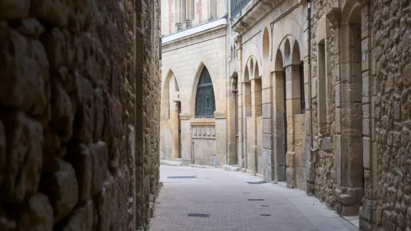 explorez-la-splendeur-dun-bourg-medieval-du-perigord-elu-parmi-les-plus-beaux-villages-de-france