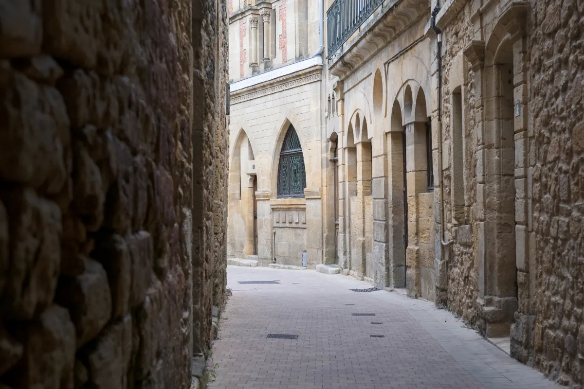 Explorez la splendeur d&rsquo;un bourg médiéval du Périgord, élu parmi les plus beaux villages de France