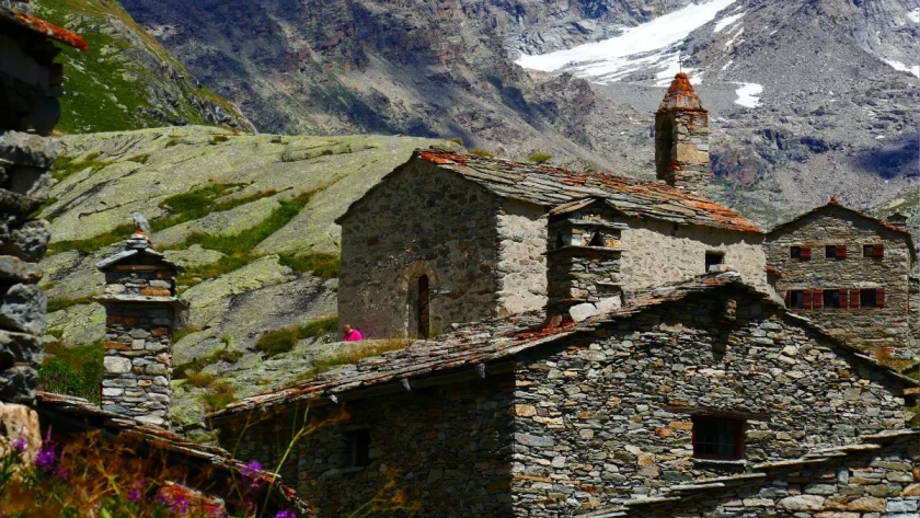 perche-en-altitude-ce-village-est-le-plus-haut-de-la-vallee-de-maurienne
