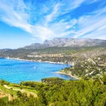 5-bonnes-raisons-de-passer-vos-vacances-dete-en-provence-decouvrez-le-charme-incomparable-de-cette-region