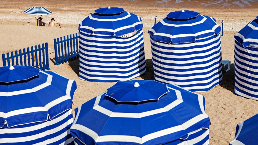 au-large-du-calvados-cette-ville-est-la-destination-parfaite-pour-vos-vacances-voici-laquelle