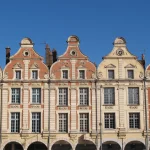 ce-tresor-architectural-a-decouvrir-dans-le-pas-de-calais-est-aussi-jolie-que-la-ville-ou-elle-se-situe-arras