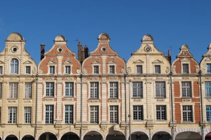 ce-tresor-architectural-a-decouvrir-dans-le-pas-de-calais-est-aussi-jolie-que-la-ville-ou-elle-se-situe-arras