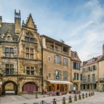 cette-petite-commune-de-dordogne-vaut-le-detour-decouvrez-la-beaute-de-sarlat-la-caneda