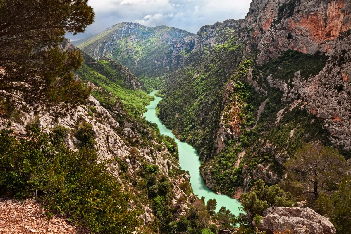 Les Gorges du Verdon : pourquoi est-ce la destination idéale pour vos prochaines vacances ?