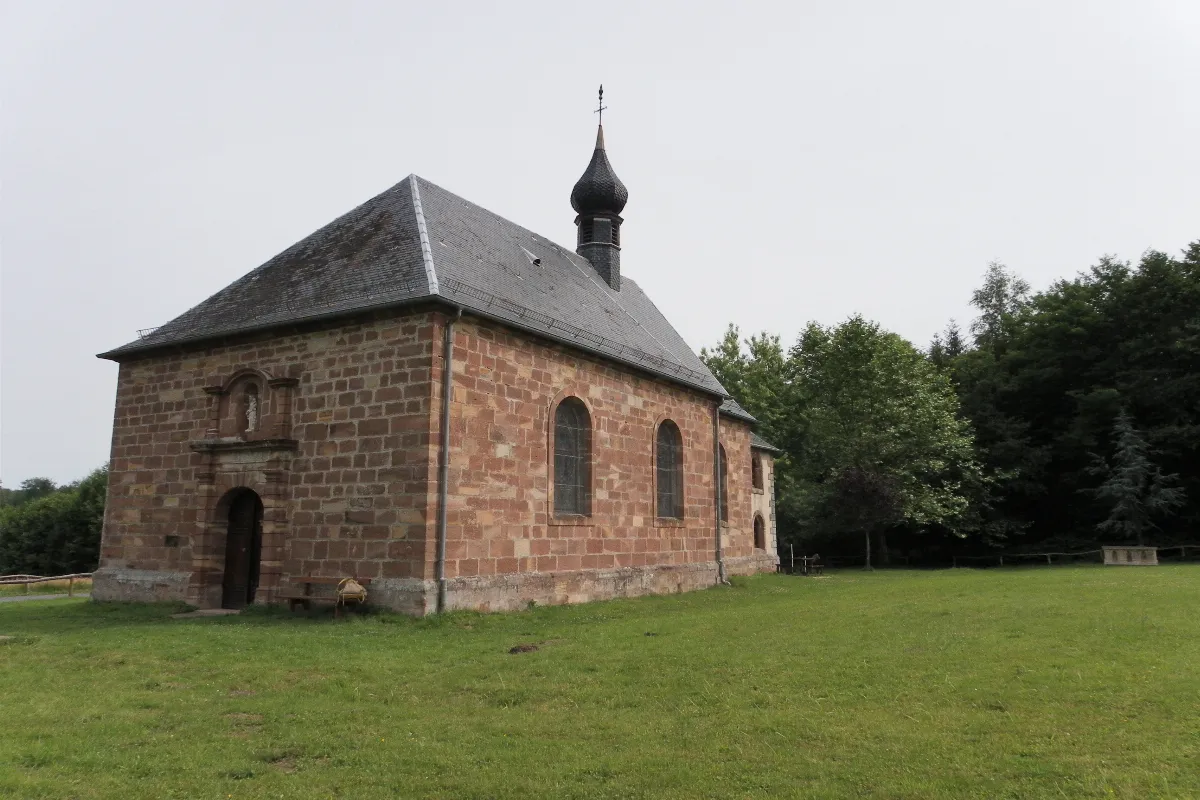 Petit village pittoresque de Moselle, cette commune vous réserve un patrimoine unique et un panorama exceptionnel