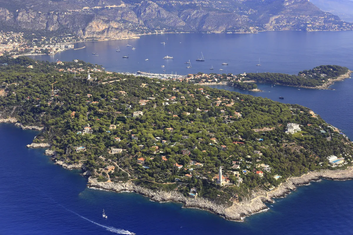 Sous ses airs d&rsquo;Italie, cette ville de la Côte d’Azur est l&rsquo;une des merveilles à découvrir dans la région