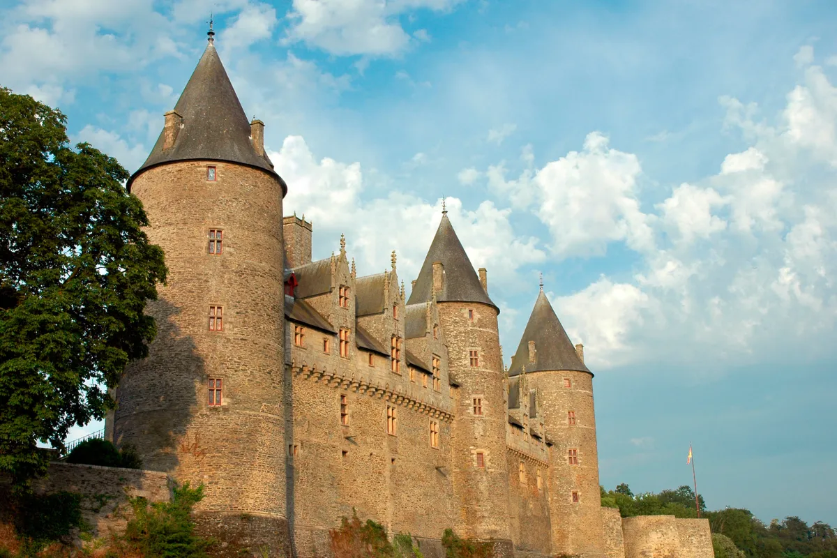 Top 10 des châteaux à visiter en Bretagne pendant vos vacances d&rsquo;été : voici notre sélection