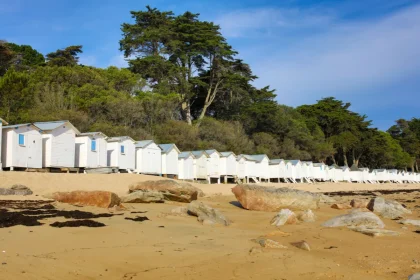 top-5-des-plages-en-france-sans-touristes-ou-partir-pour-des-vacances-au-calme