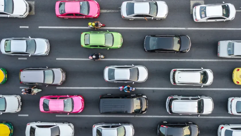 vacances-dete-comment-eviter-les-embouteillages-voici-les-meilleures-astuces