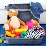 vacances-dete-quels-sont-les-10-indispensables-a-mettre-dans-la-valise-de-vos-enfants