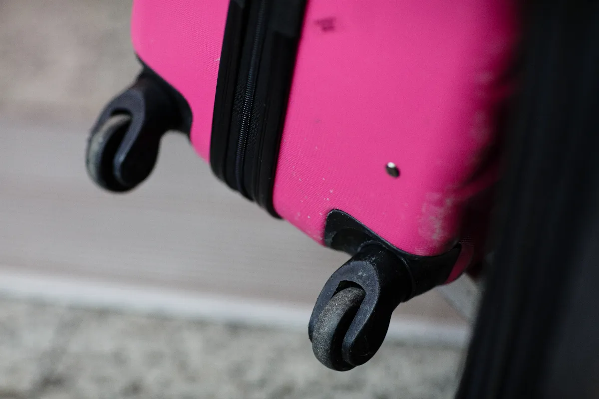 Valise à roulettes : est-ce le meilleur type de bagage pour voyager ?