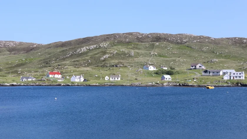 veritable-havre-de-paix-cette-petite-ile-ecossaise-est-parfaite-pour-se-reposer-decouvrez-lile-de-barra