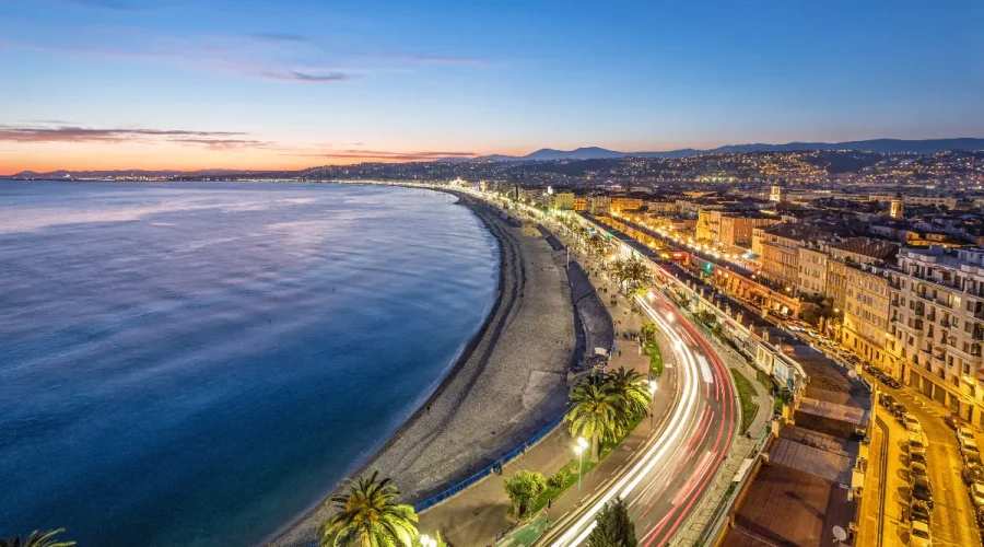 visiter-nice-cet-ete-profitez-dune-escapade-au-soleil-le-long-de-la-cote-dazur-pour-vos-vacances