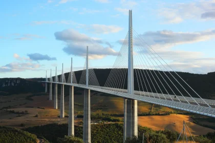 votre-ete-en-aveyron-belles-decouvertes-villages-a-ne-pas-manquer-lieu-de-baignade-notre-top-7-des-activites-a-faire