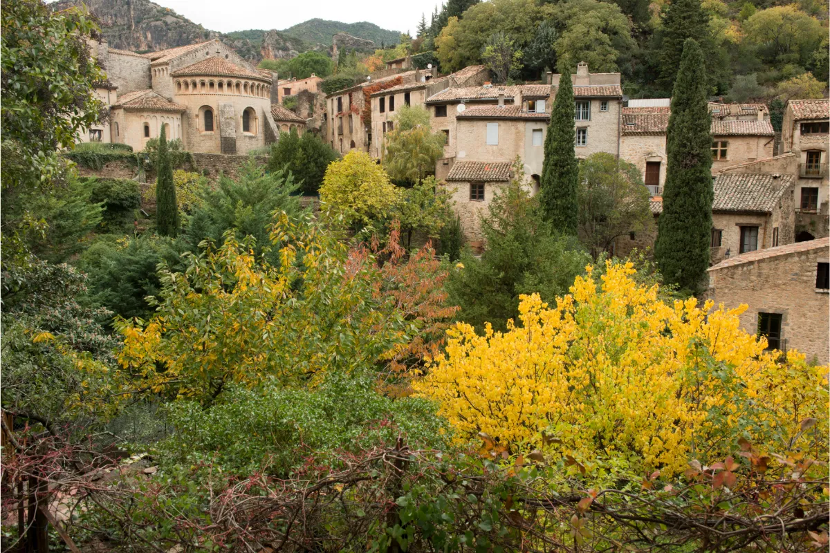 A quelques minutes de Montpellier, ce village est un petit bijou à découvrir de toute urgence !