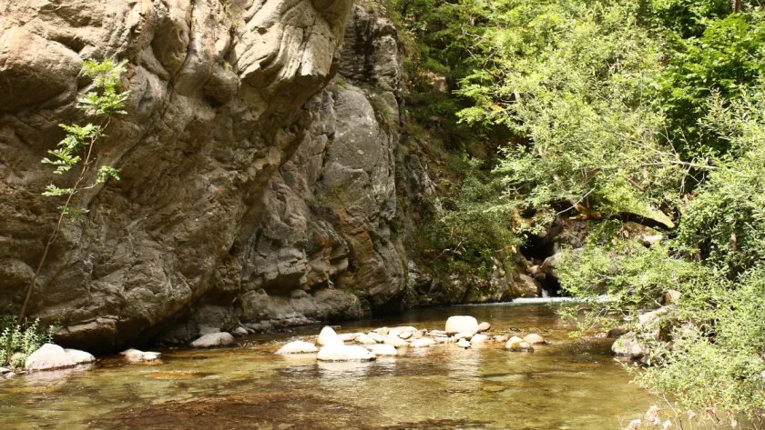 au-coeur-de-loccitanie-ce-cadre-naturel-est-a-decouvrir-absolument-cet-ete-voici-lequel