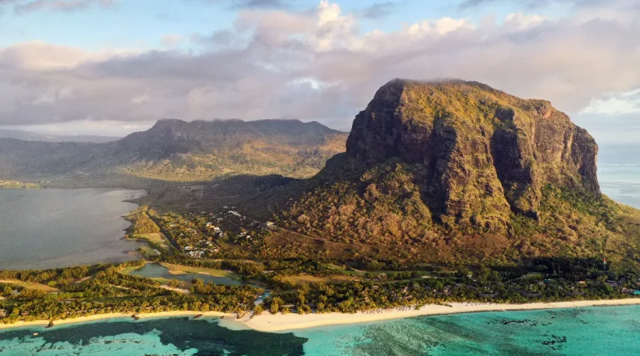 comment-se-deplacer-facilement-sur-lile-maurice-voici-les-transports-les-plus-pratiques-pour-vos-deplacements-pendant-vos-vacances