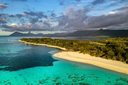 ile-maurice-voici-le-top-5-des-plus-belles-plages-de-lile-a-faire-pendant-vos-vacances