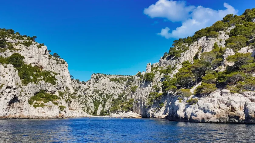 10-idees-de-destination-pour-partir-en-week-end-et-prolonger-lete-voici-les-meilleurs-endroits-a-voir-cet-automne