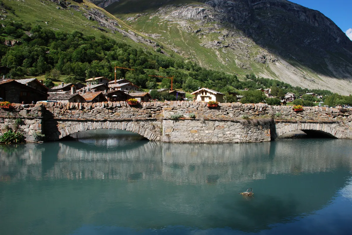 Ce petit village savoyard est un véritable joyau naturel à découvrir cette année : voici lequel