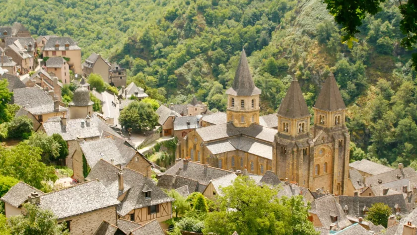 ce-village-doccitanie-est-un-petit-joyau-a-ne-surtout-pas-manquer-durant-votre-prochain-voyage