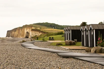 decouvrez-le-plus-petit-fleuve-de-france-et-des-huitres-dexception-dans-ce-charmant-petit-village-normand
