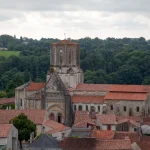 en-plein-coeur-de-la-vendee-decouvrez-ce-petit-village-et-ses-paysages-naturels-incroyables