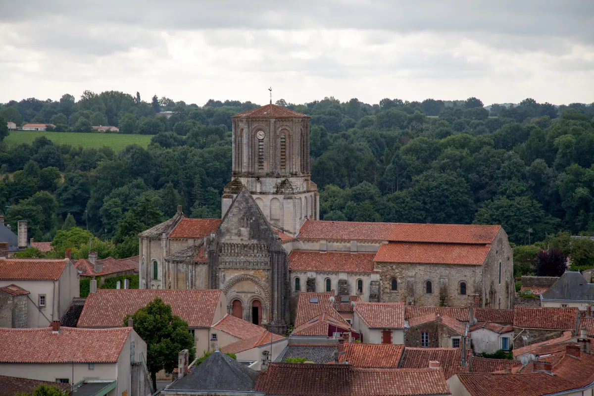 En plein cœur de la Vendée, découvrez ce petit village et ses paysages naturels incroyables