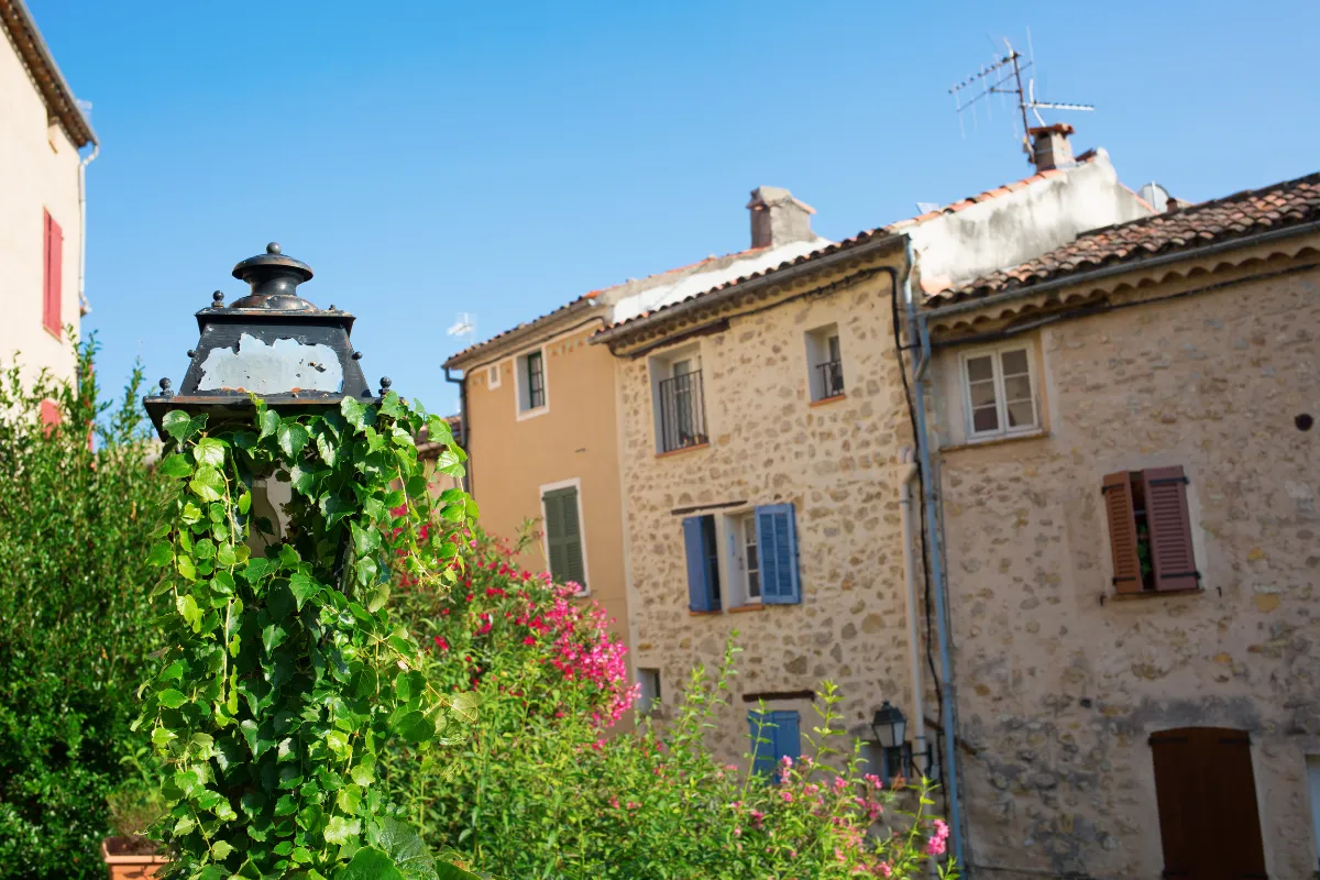 Encore méconnu, découvrez ce village du PACA : il fait partie des plus beaux villages de France