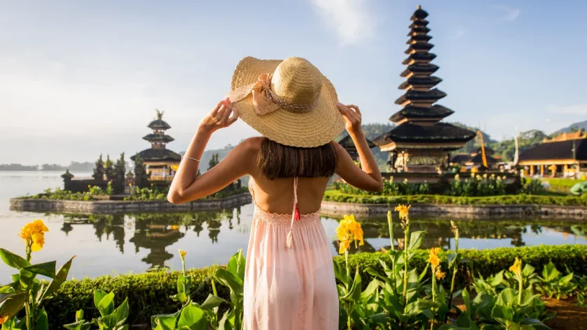 face-a-lafflux-trop-important-de-touristes-cette-destination-impose-desormais-une-nouvelle-taxe