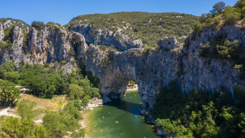 si-vous-navez-pas-pu-partir-en-vacances-cet-ete-voici-les-5-meilleures-destinations-pour-vous-rattraper-cet-automne