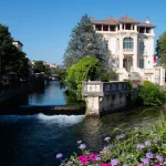 arretez-avec-venise-ce-village-du-vaucluse-vous-reserve-des-paysages-tout-aussi-incroyables