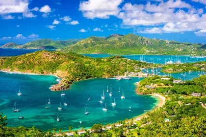 au-coeur-des-caraibes-cette-ile-meconnue-benefice-des-plus-belles-plages-de-la-region-voici-laquelle