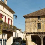 cette-cite-medievale-du-lot-et-garonne-est-lun-des-plus-beaux-villages-de-france