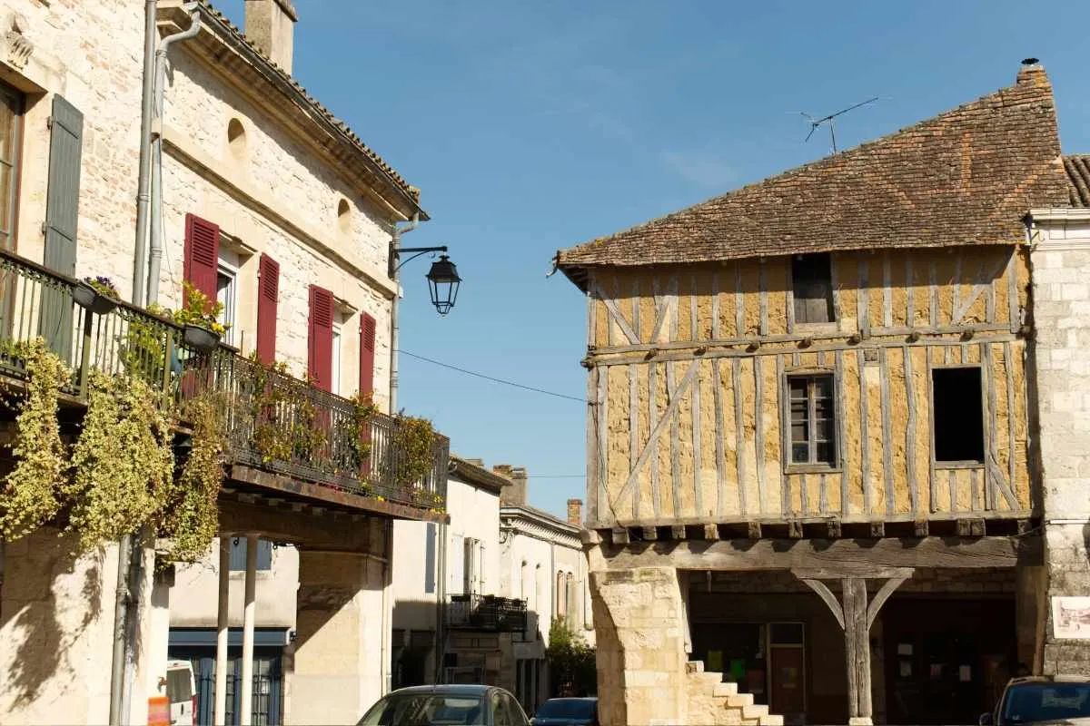 Cette cité médiévale du Lot-et-Garonne est l&rsquo;un des plus beaux villages de France