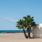 cette-plage-francaise-possede-lun-des-plus-beaux-sables-blancs-du-monde-voici-ou-trouver-ce-coin-de-paradis