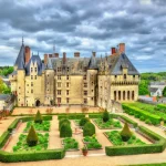 moins-connu-que-chambord-ce-chateau-de-la-loire-est-pourtant-lun-des-plus-beaux-a-voir-dans-la-region