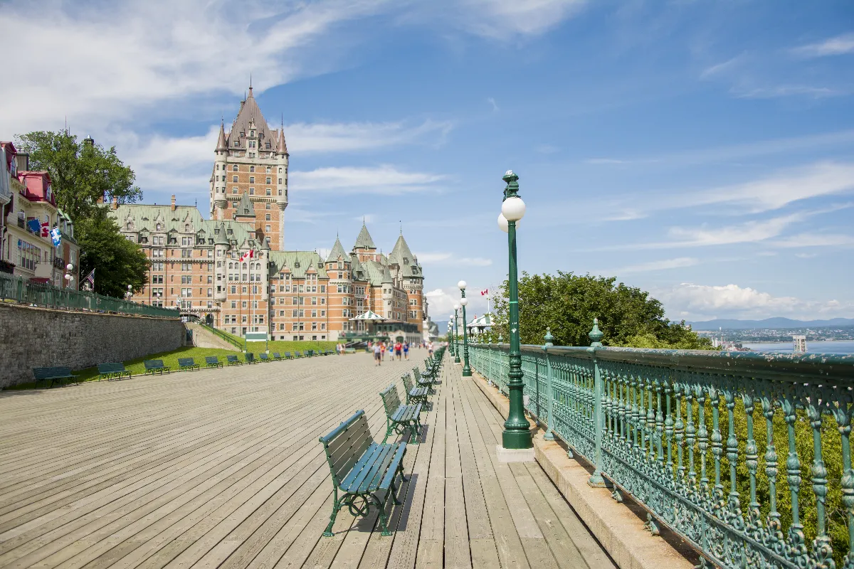 Partir en vacances sans parler anglais ? C&rsquo;est possible avec un séjour dans ces 5 pays francophones !