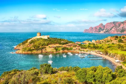 sur-lile-de-beaute-decouvrez-ce-petit-coin-de-paradis-classe-au-patrimoine-mondial-de-lunesco