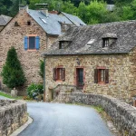 veritable-tresor-medieval-ce-village-cache-de-la-loire-figure-parmi-les-plus-beaux-de-france