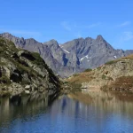 10-km-de-randonnee-au-coeur-du-massif-de-belledonne-pour-decouvrir-pas-moins-de-7-lacs-et-des-paysages-a-couper-le-souffle