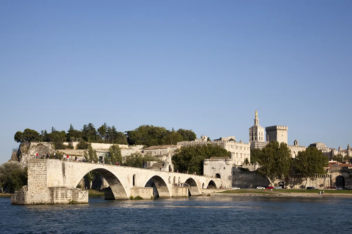 5 lieux emblématiques qui déçoivent le plus les touristes : voici les lieux à éviter