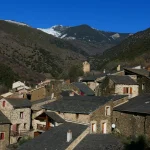 a-1250-metres-daltitude-decouvrez-la-beaute-de-ce-petit-village-des-pyrenees-orientales
