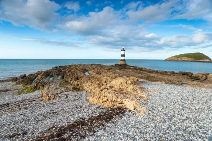 a-la-pointe-de-la-bretagne-ce-lieu-fait-partie-des-incontournables-de-la-region-voici-lequel