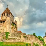 a-moins-d1h-de-paris-decouvrez-cette-petite-escapade-dans-ce-village-medieval-inscrit-au-patrimoine-mondial-de-lunesco